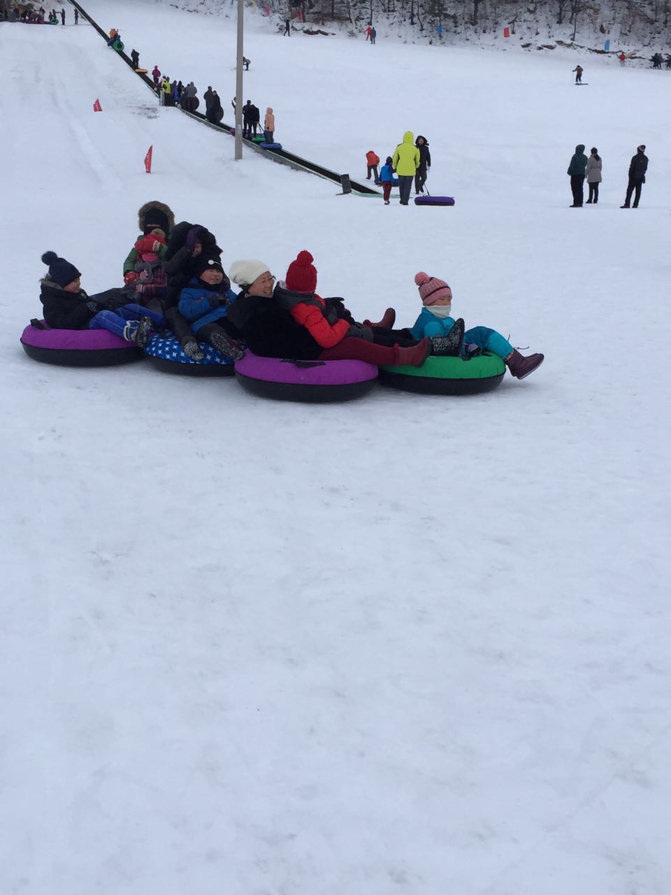 黑龍江大灣滑雪場冰雪樂園成功開幕，河北迪特加油助威
